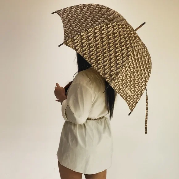 Christian Dior 70s Vintage Brown Trotter print umbrella/parasol w/ wooden handle